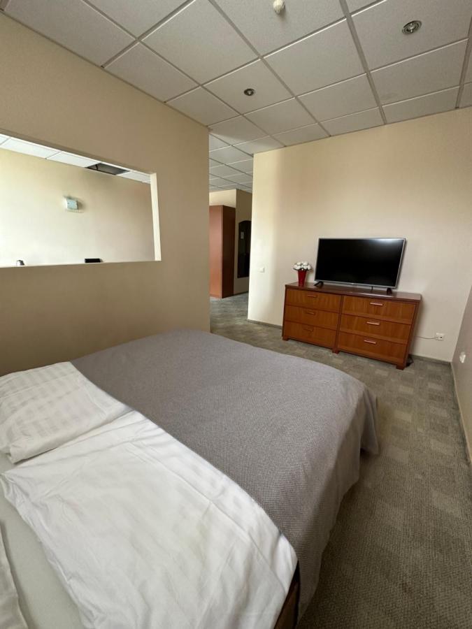 Riga Unimars Hotel Extérieur photo