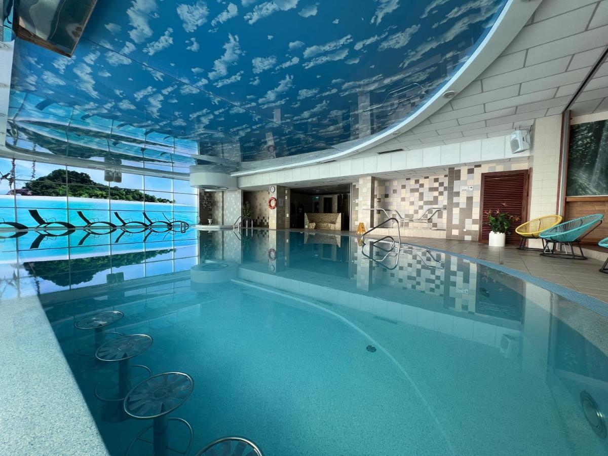 Riga Unimars Hotel Extérieur photo