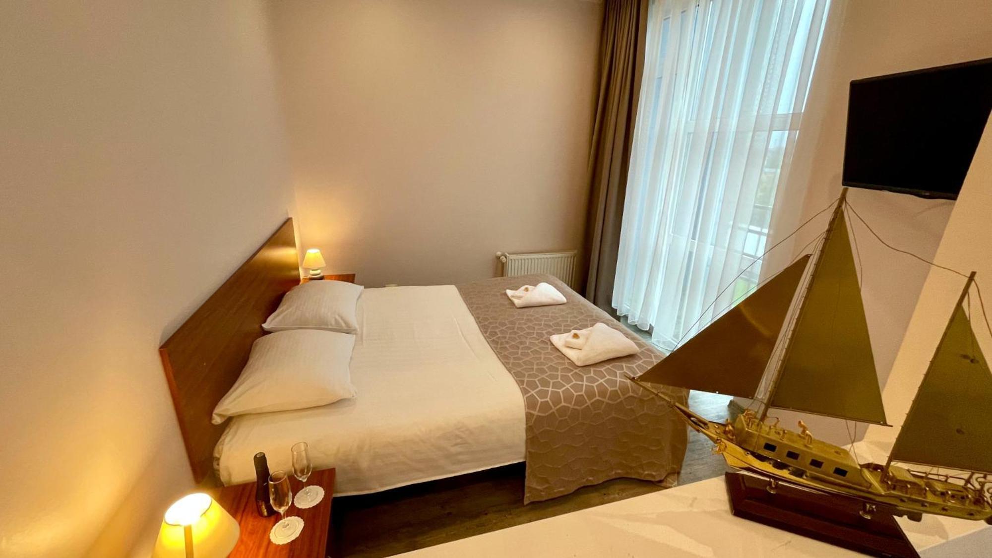 Riga Unimars Hotel Extérieur photo